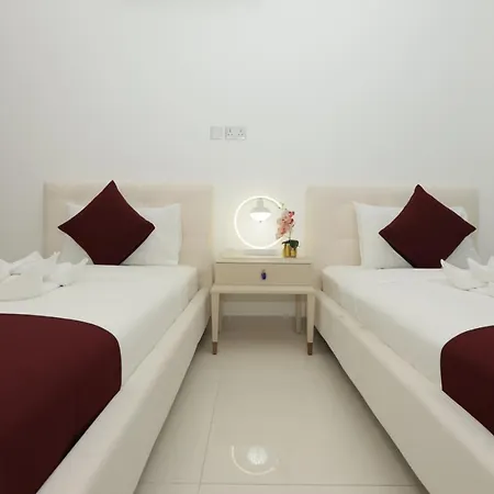 Empire Apartments Manama Exterior photo